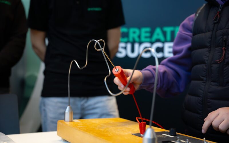 Optimized by JPEGmini 3.18.29.252733612-YEV 0xc014b5c0