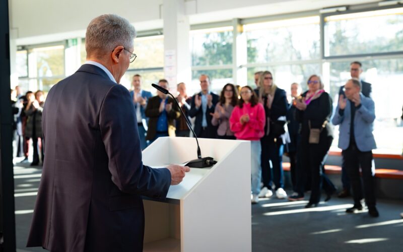 Optimized by JPEGmini 3.18.29.252733612-YEV 0xadade9d3