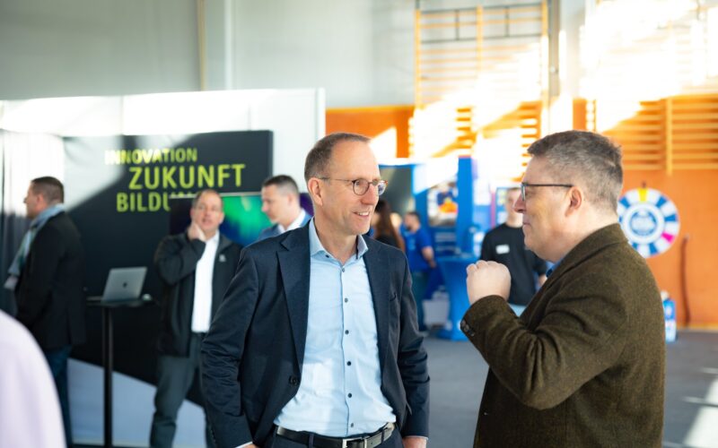 Optimized by JPEGmini 3.18.29.252733612-YEV 0x4358c3ab