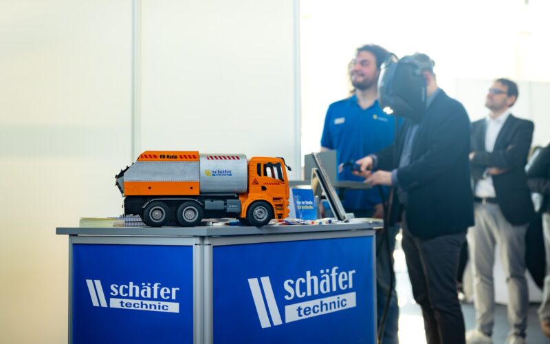 Optimized by JPEGmini 3.18.29.252733612-YEV 0xadd7aa49